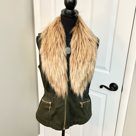 INC Faux Fur Vest 🤎💚 - Picture 2 of 11